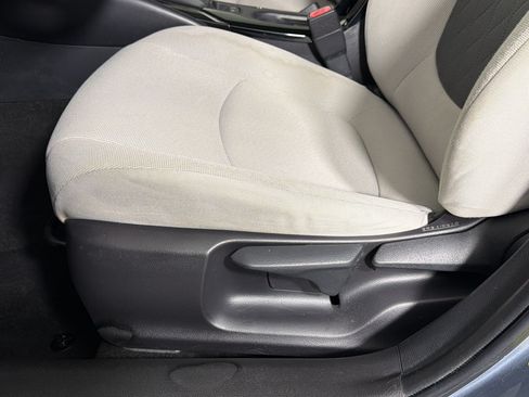 Used 2022 Toyota Corolla LE FWD image 13