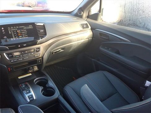 Used 2023 Honda Passport TrailSport image 11