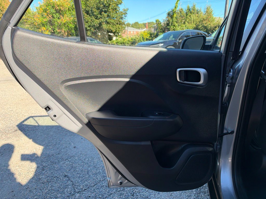 Certified 2026 Hyundai Venue SEL FWD image 18