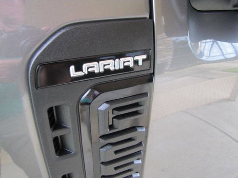 Used 2024 Ford F250 Lariat w/ Lariat Ultimate Package AWD/4WD image 25