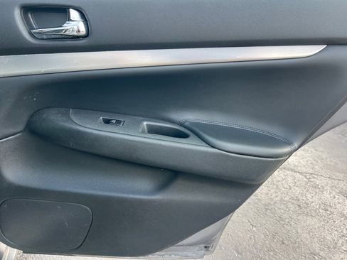 Used 2012 INFINITI G37 x w/ Premium Pkg image 14