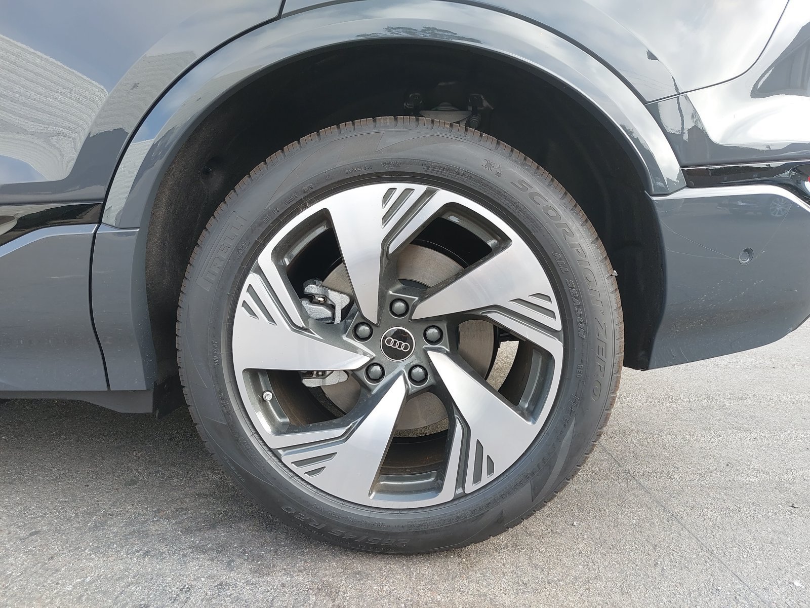 New 2027 Audi Q6 e-tron Premium AWD/4WD image 37