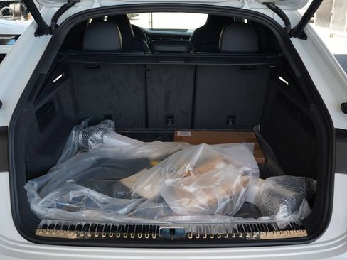 New 2026 Audi SQ8 Prestige AWD/4WD image 12