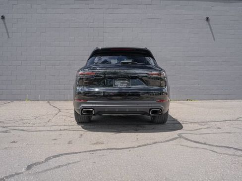 Certified 2021 Porsche Cayenne E-Hybrid AWD/4WD image 6