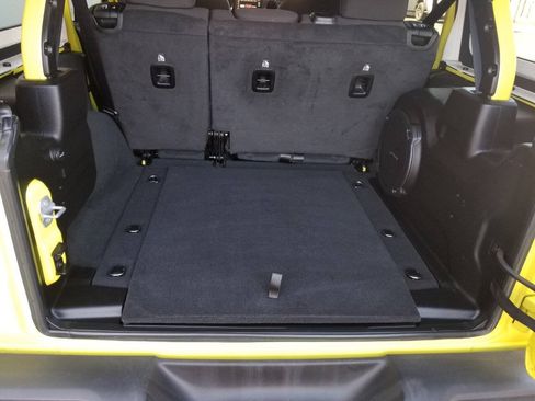 Used 2022 Jeep Wrangler Unlimited Sport AWD/4WD image 15