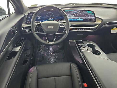 New 2026 Cadillac Lyriq Sport image 18