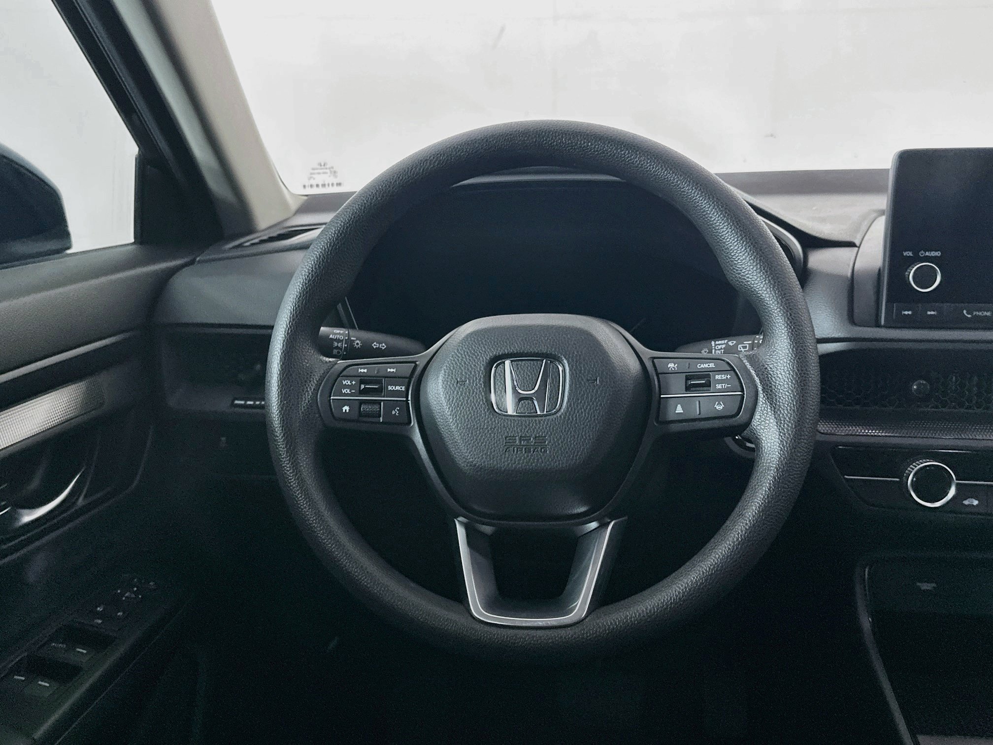 Used 2025 Honda CR-V LX image 17