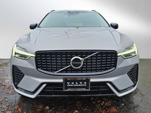 Certified 2025 Volvo XC60 B5 Core w/ Protection Package Premier image 8