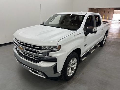 Used 2021 Chevrolet Silverado 1500 LTZ w/ LTZ Convenience Package II AWD/4WD image 24