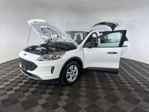 Used 2022 Ford Escape S AWD/4WD image 10