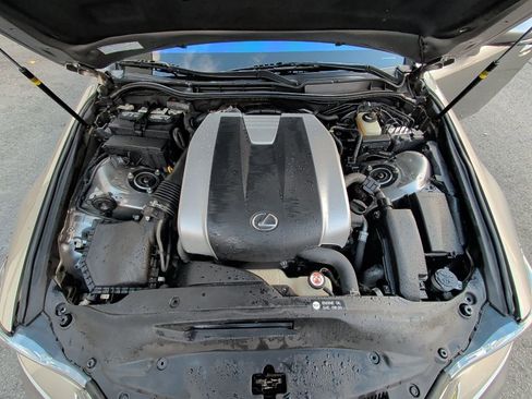 Used 2019 Lexus IS 300 AWD image 10