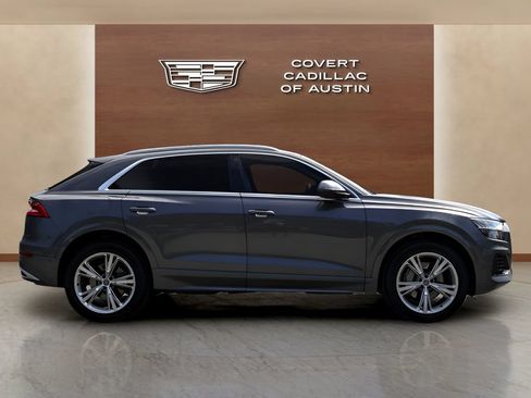Used 2019 Audi Q8 Prestige w/ Luxury Package AWD/4WD image 5