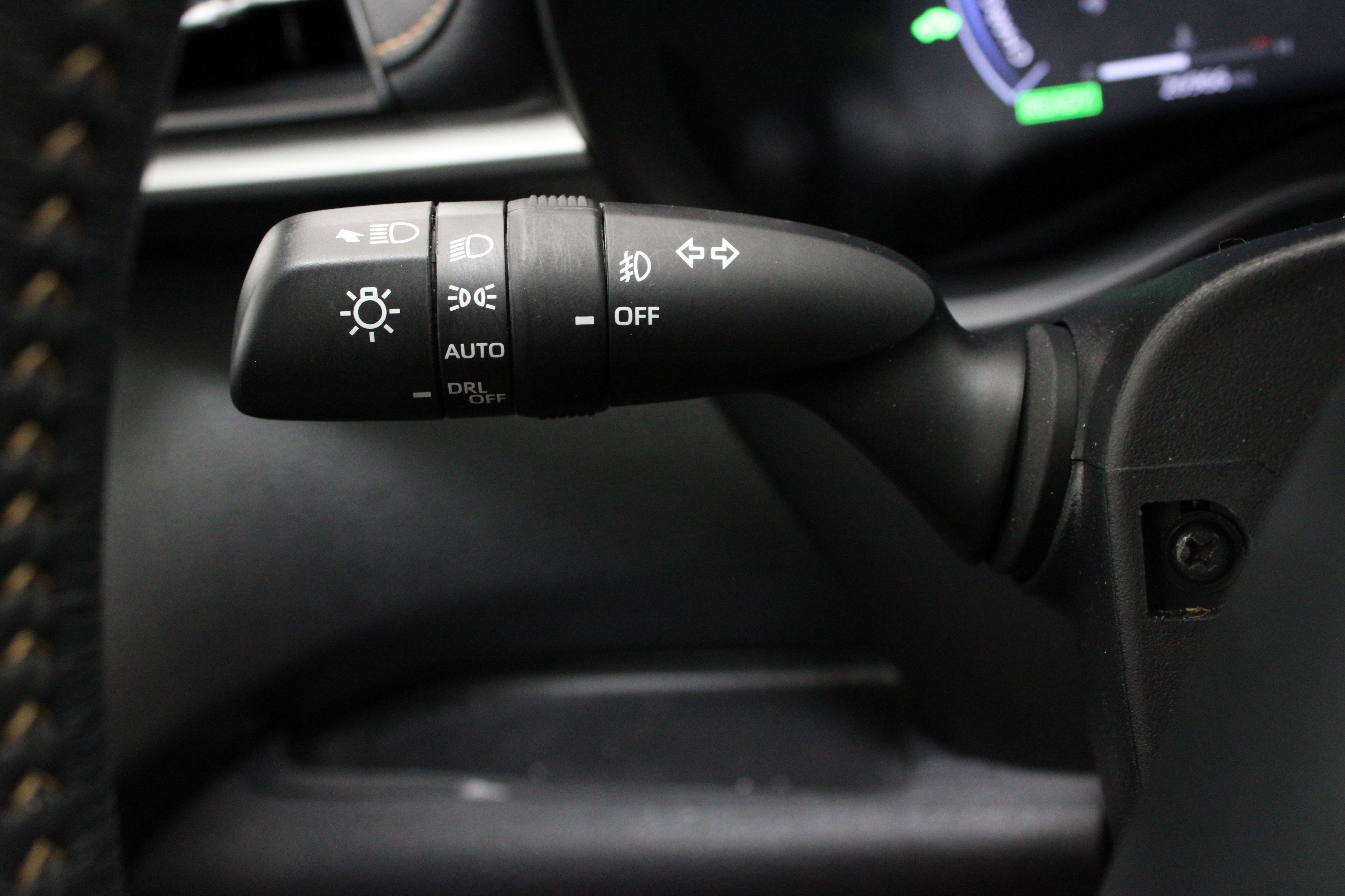 Certified 2025 Toyota Sienna XLE Woodland Edition AWD/4WD image 26