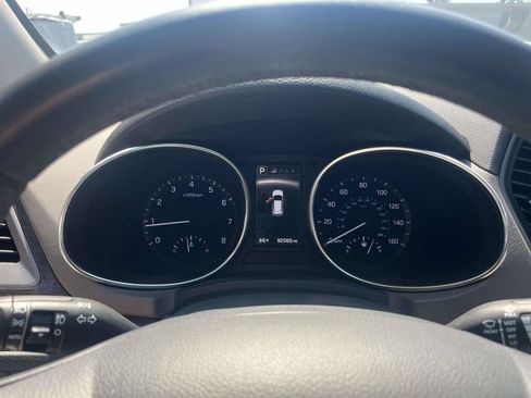 Used 2017 Hyundai Santa Fe Sport FWD image 26