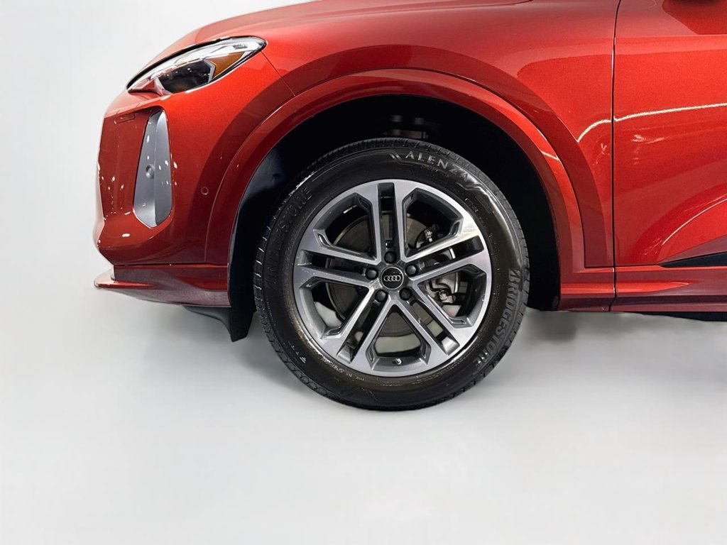 Certified 2025 Audi Q5 Premium AWD/4WD image 25