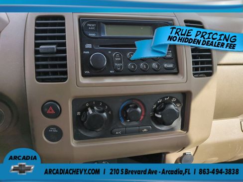 Used 2006 Nissan Frontier SE w/ (P01) Power Pkg AWD/4WD image 15