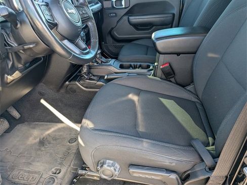 Used 2023 Jeep Wrangler Sport S image 15