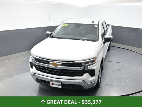Used 2024 Chevrolet Silverado 1500 LT w/ Protection Package AWD/4WD image 43