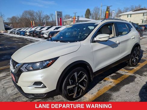 Certified 2022 Nissan Rogue Sport SL image 8