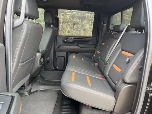 Used 2024 GMC Sierra 2500 AT4 w/ AT4 Premium Plus Package AWD/4WD image 20