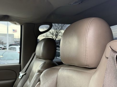 Used 2005 Chevrolet Silverado 2500 LT w/ Heavy-Duty Power Package image 11