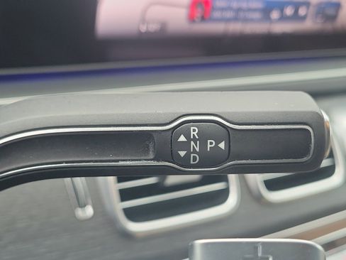 Used 2024 Mercedes-Benz GLS 450 4MATIC image 28