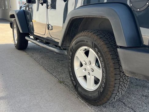 Used 2016 Jeep Wrangler Unlimited Sport w/ Quick Order Package 24S AWD/4WD image 6