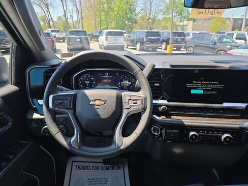 New 2026 Chevrolet Silverado 1500 LT AWD/4WD image 9
