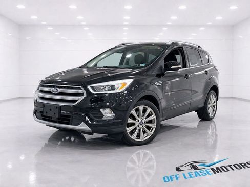 Used 2017 Ford Escape Titanium FWD image 1