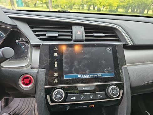 Used 2018 Honda Civic EX image 17
