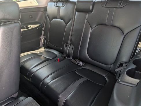 Used 2025 Honda Pilot EX-L image 64