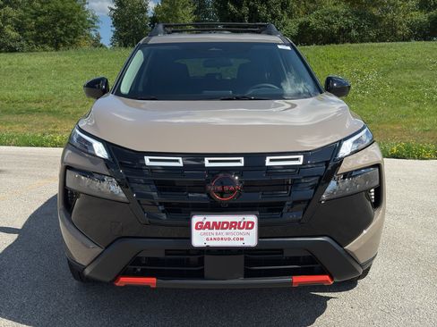 New 2026 Nissan Rogue SV image 3