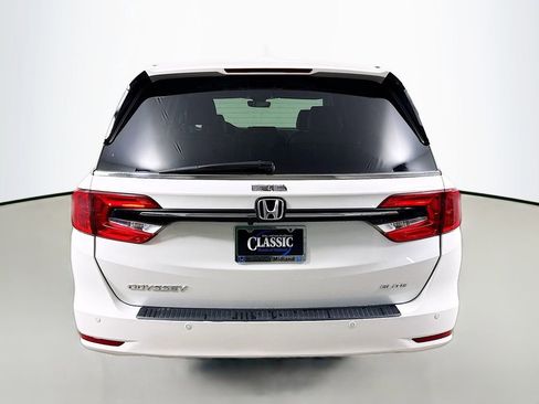 Used 2022 Honda Odyssey Elite image 6