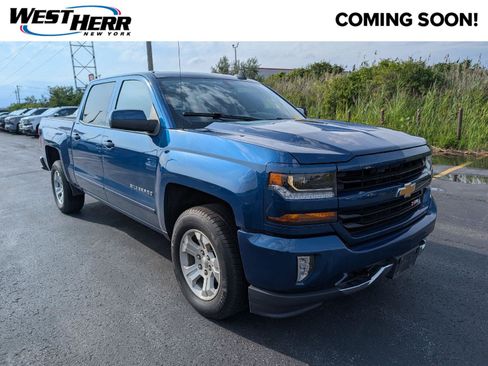 Used 2018 Chevrolet Silverado 1500 LT w/ All Star Edition AWD/4WD image 1