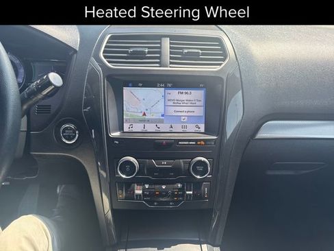 Used 2019 Ford Explorer XLT w/ Equipment Group 202A AWD/4WD image 21