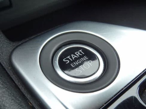 Used 2024 Nissan Sentra SV FWD image 16
