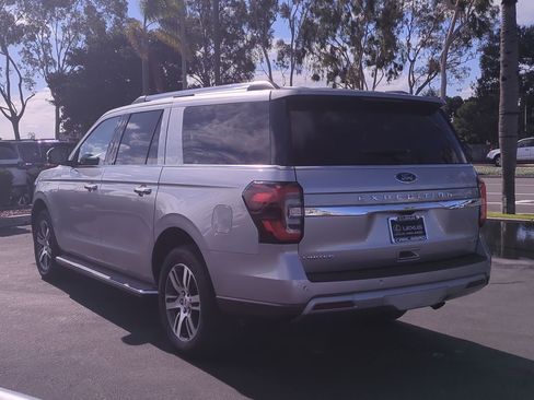 Used 2023 Ford Expedition Max Limited image 8