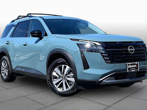 New 2026 Nissan Pathfinder SL FWD image 2