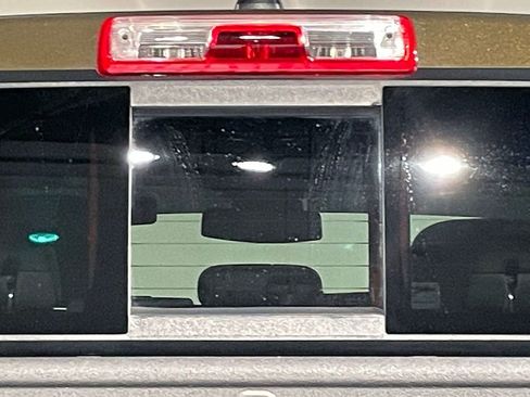 Used 2025 Chevrolet Colorado ZR2 w/ Technology Package image 14