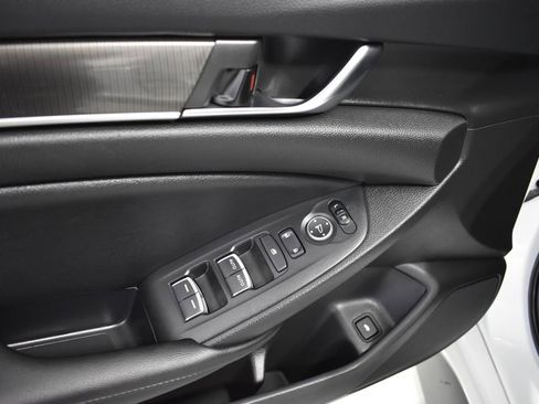 Used 2022 Honda Accord Sport image 15