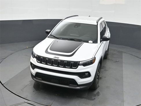 New 2026 Jeep Compass Latitude image 35