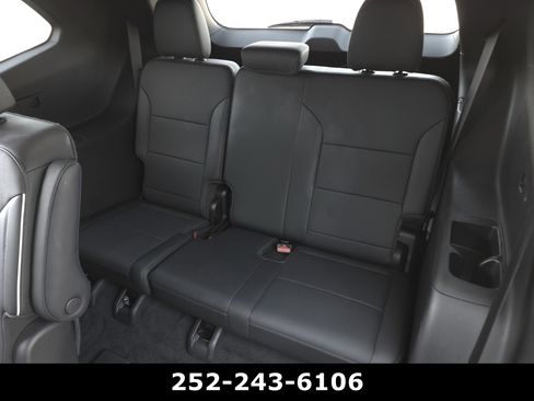 Used 2025 Buick Enclave Preferred image 33