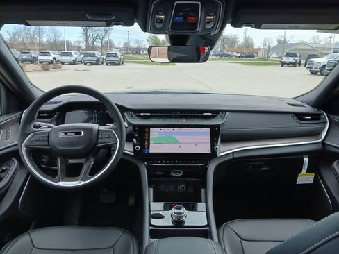 New 2026 Jeep Grand Cherokee Limited image 29