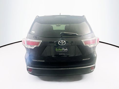 Used 2015 Toyota Highlander XLE image 7