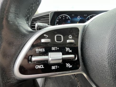 Used 2021 Mercedes-Benz GLS 450 4MATIC image 33