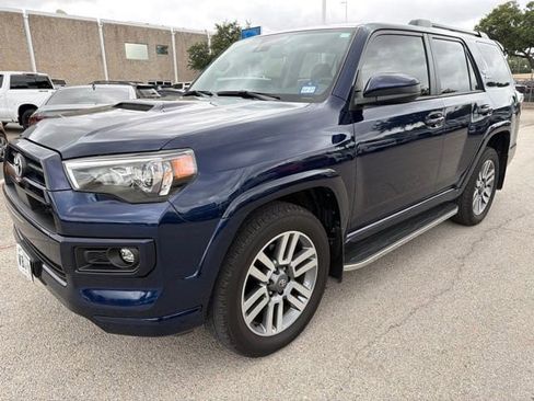 Used 2024 Toyota 4Runner TRD Sport AWD/4WD image 2