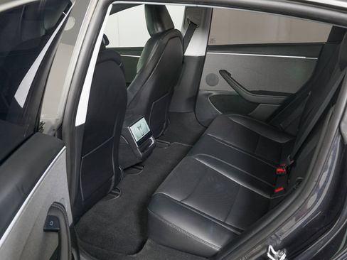 Used 2025 Tesla Model 3 Long Range image 14