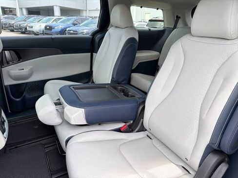 New 2026 Kia Carnival SX Prestige FWD image 20