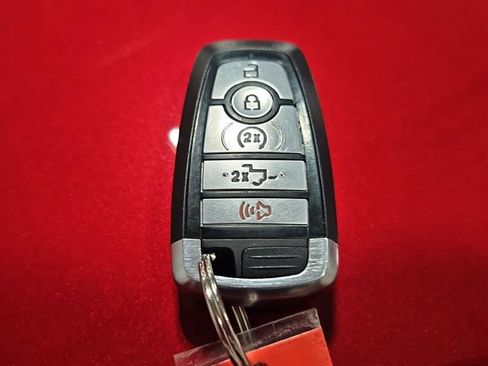 Used 2022 Ford F350 Platinum AWD/4WD image 28