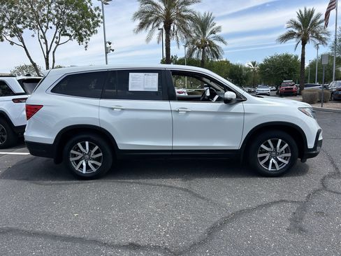 Used 2021 Honda Pilot EX image 5